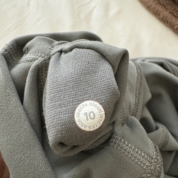 LULULEMON | Align High-Rise Pant 28" - Picture 2 of 6